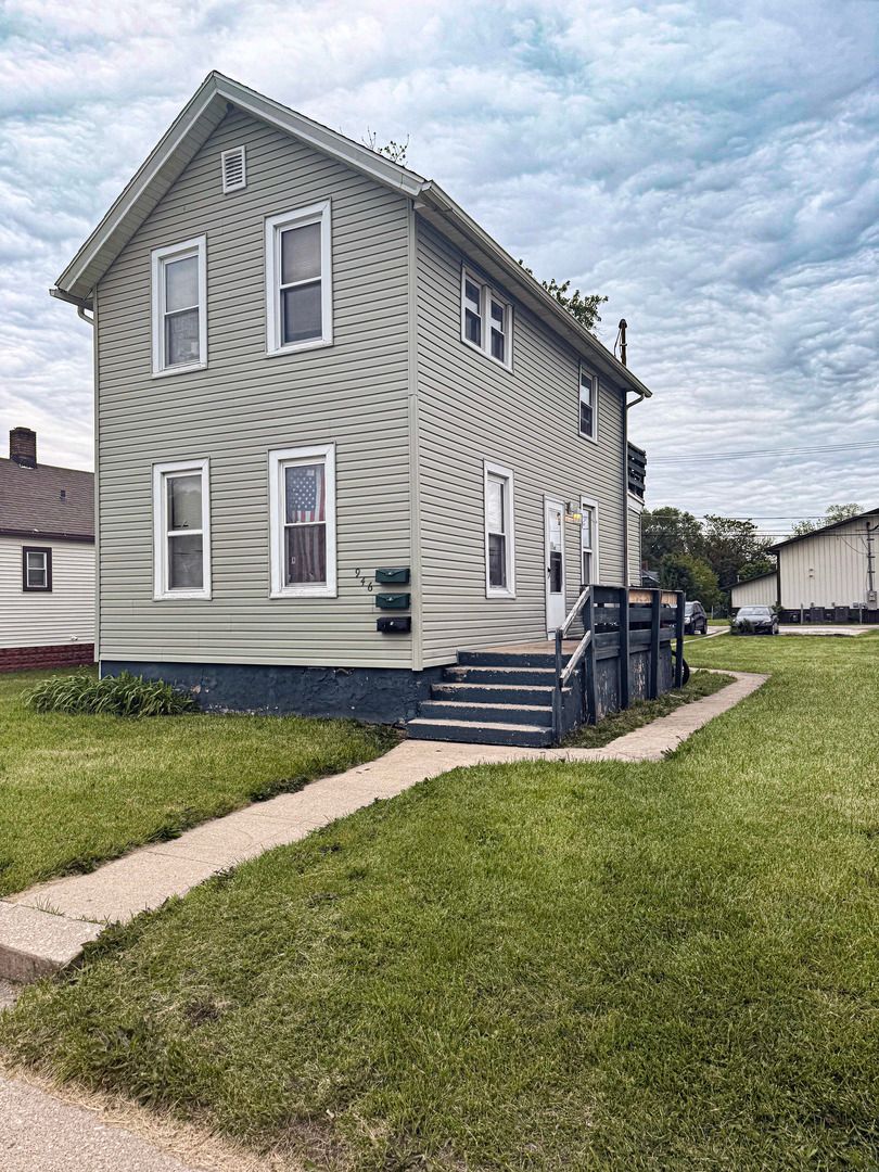946 S Schuyler Avenue — Kankakee, IL 60901