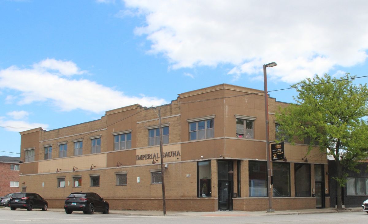 6135 S Archer Avenue, Summit, IL 60501