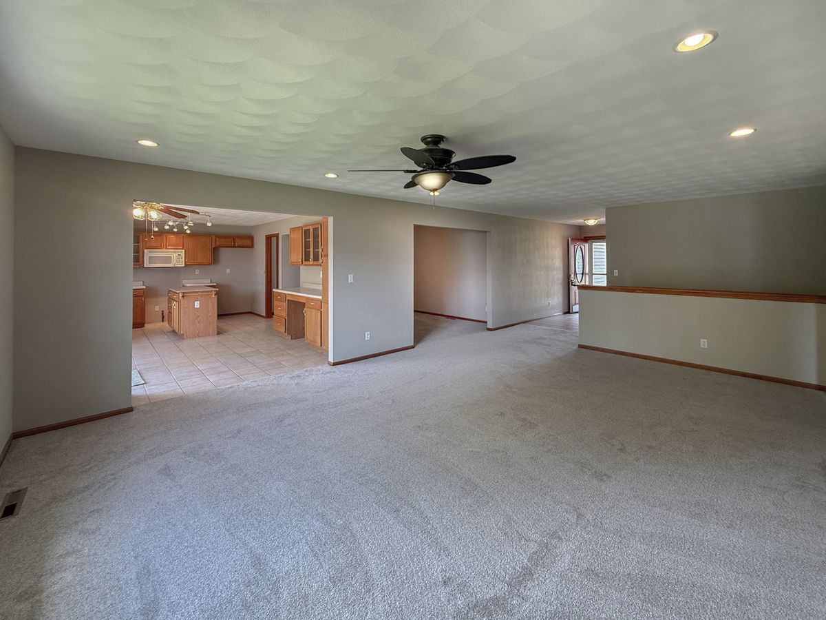1206 Summerland Drive, Durand, IL 61024