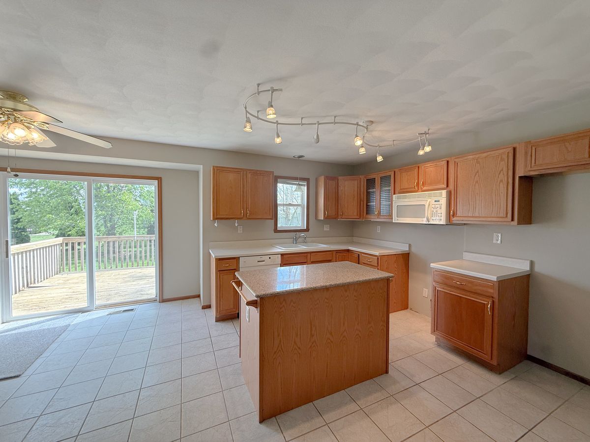 1206 Summerland Drive, Durand, IL 61024