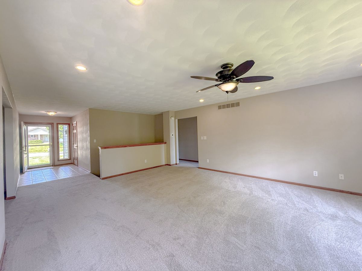 1206 Summerland Drive, Durand, IL 61024