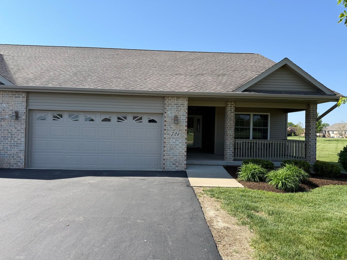 721 Yingling Drive — Dixon, IL 61021