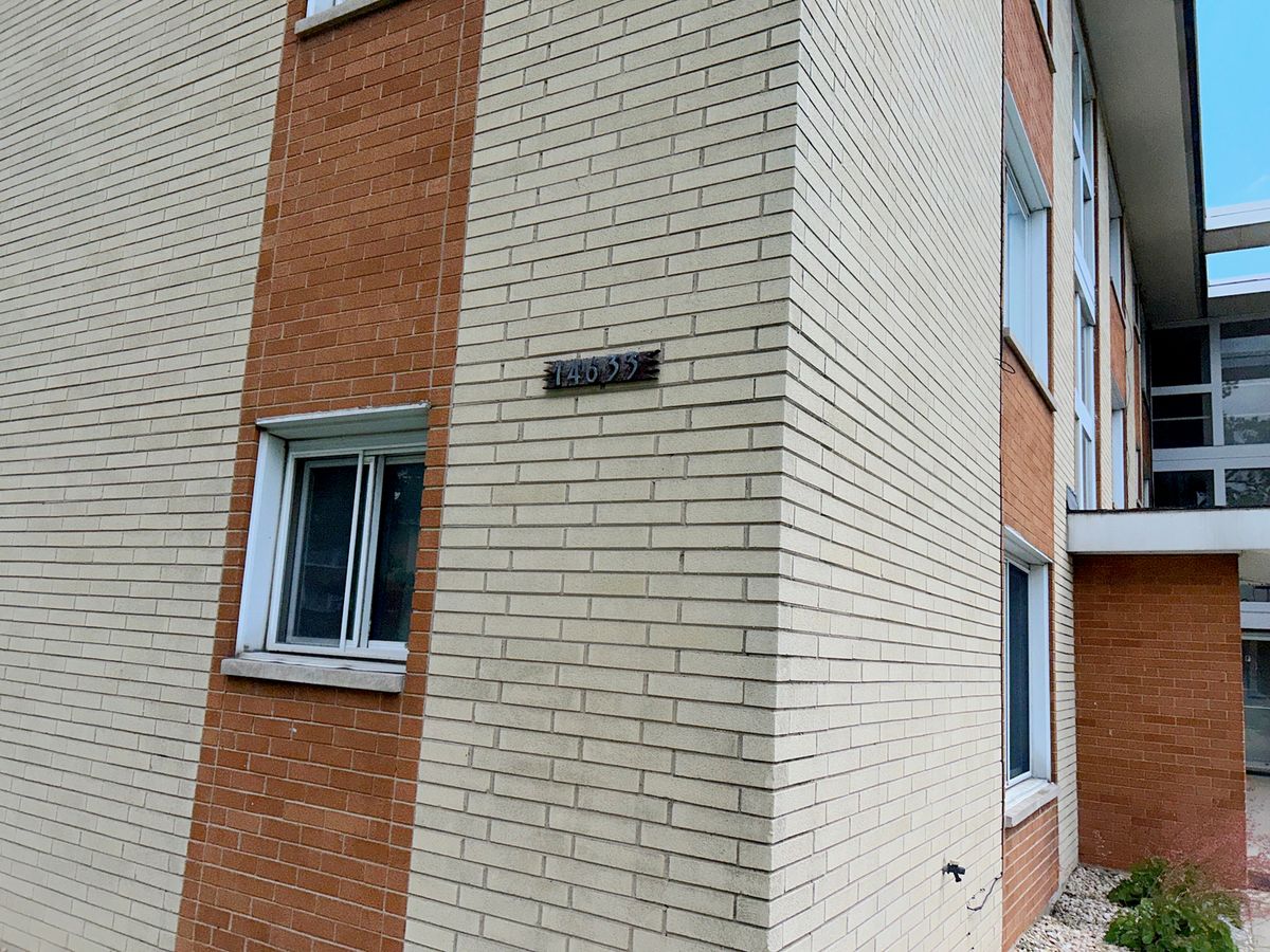 14633 Keystone Avenue #3H, Midlothian, IL 60445
