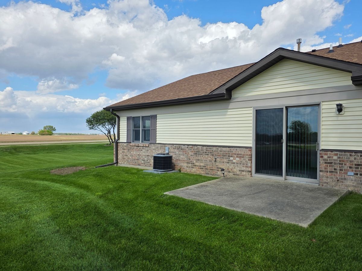 2503 Megan Court #B, Sterling, IL 61081