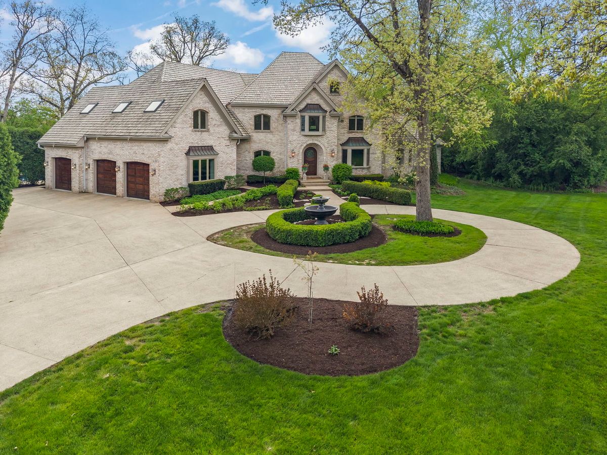 1S370 Winfield Road, Wheaton, IL 60189
