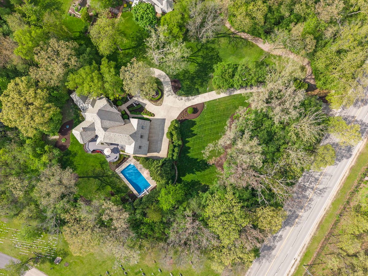 1S370 Winfield Road, Wheaton, IL 60189