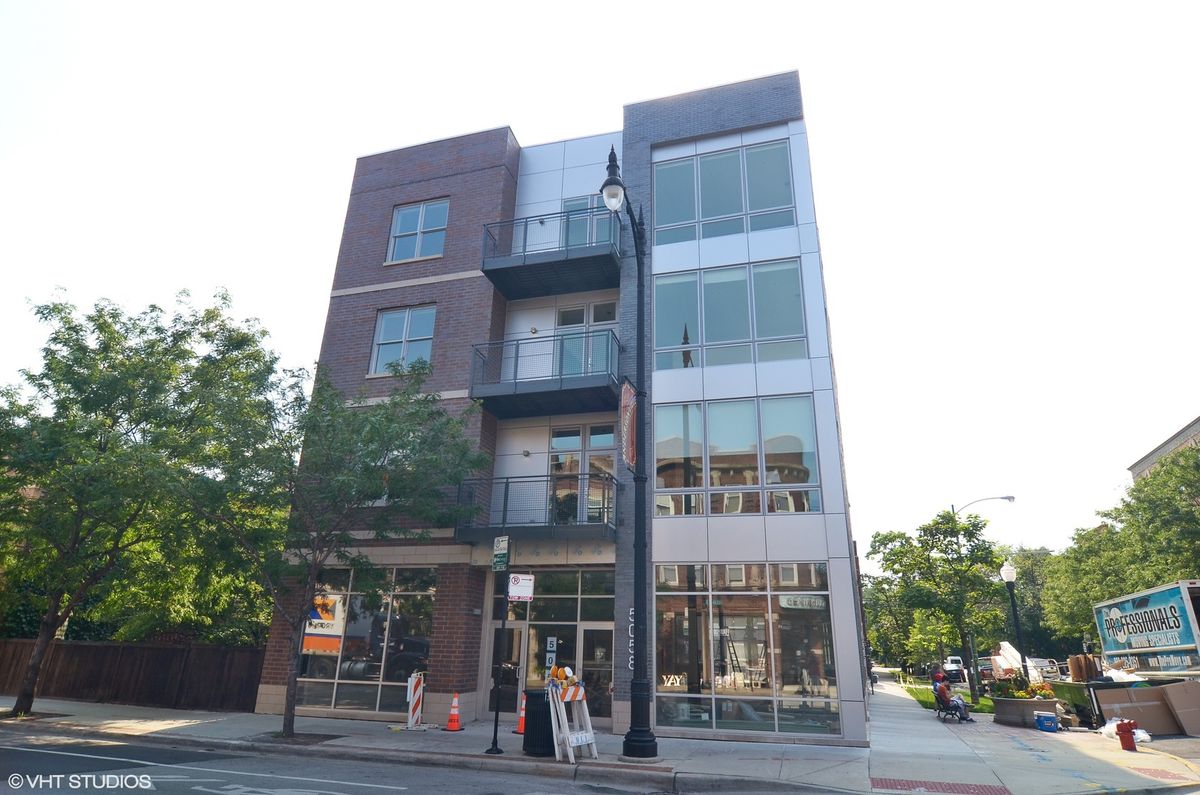 1507 W Carmen Avenue #4W, Chicago, IL 60640