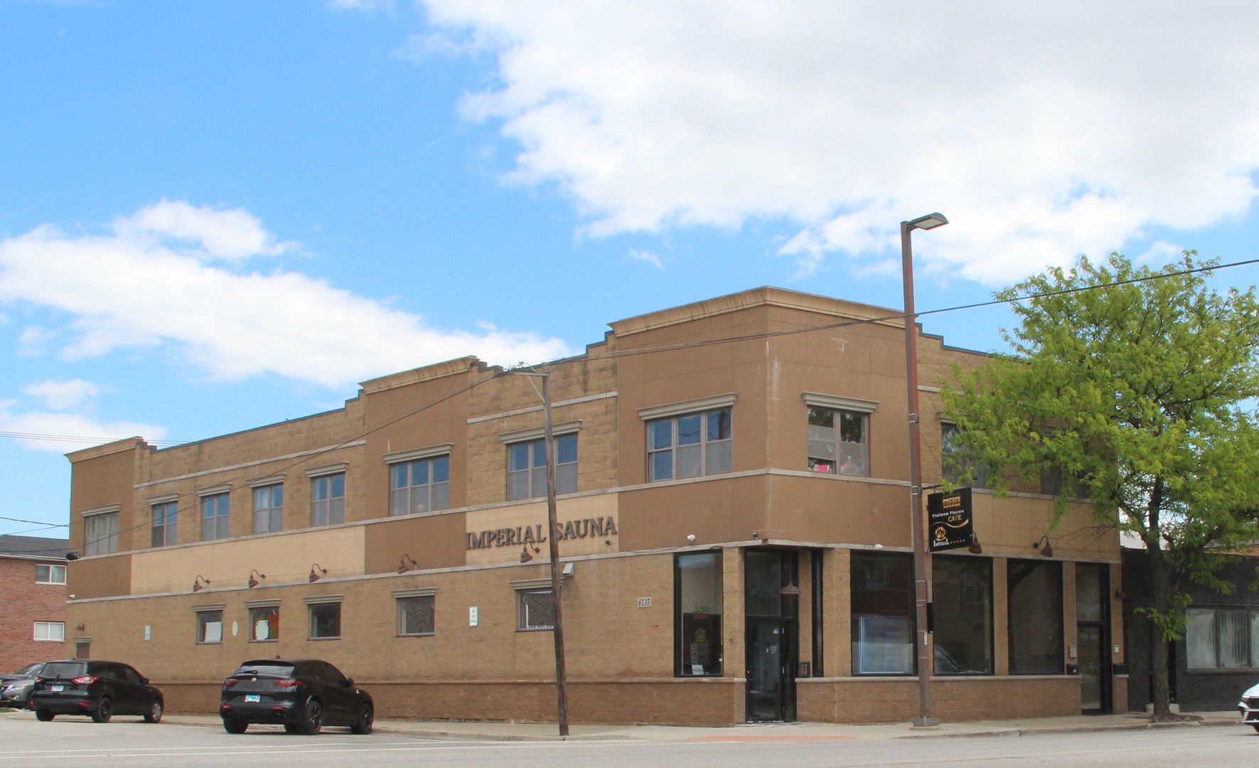 6135 S Archer Avenue — Summit, IL 60501