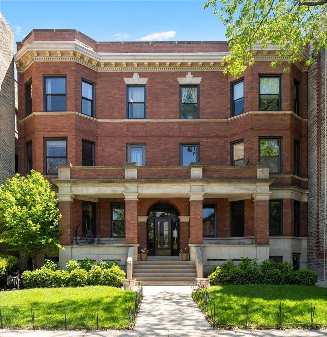 4637 N Paulina Street #1N — Chicago, IL 60640