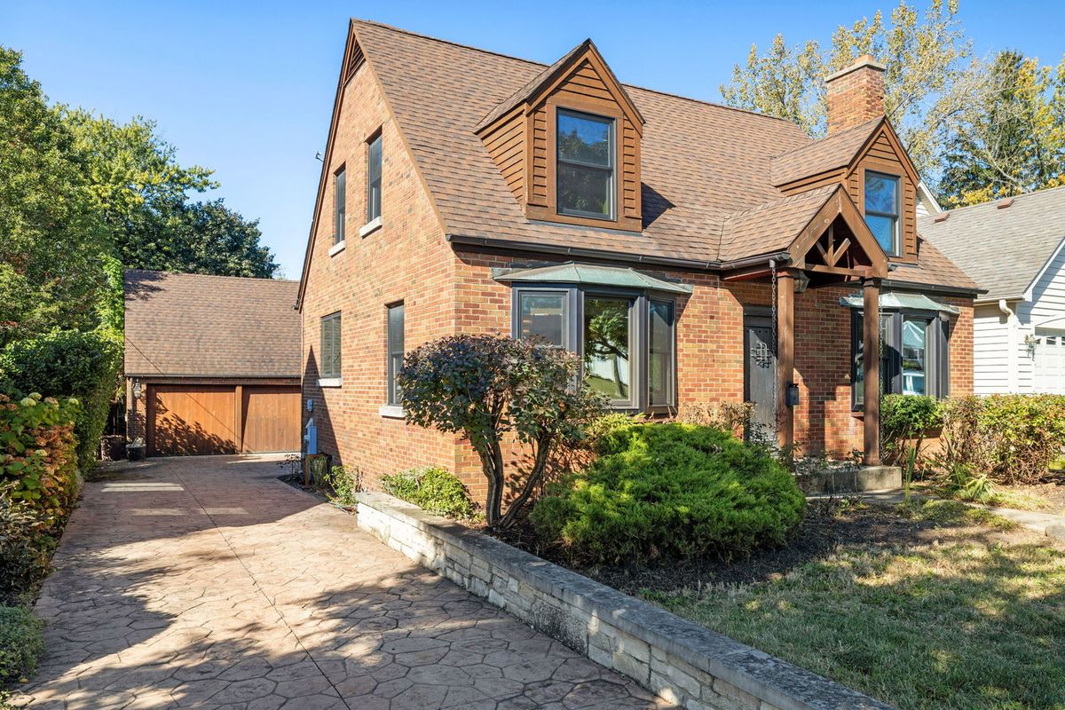 5536 Webster Street, Downers Grove, IL 60516