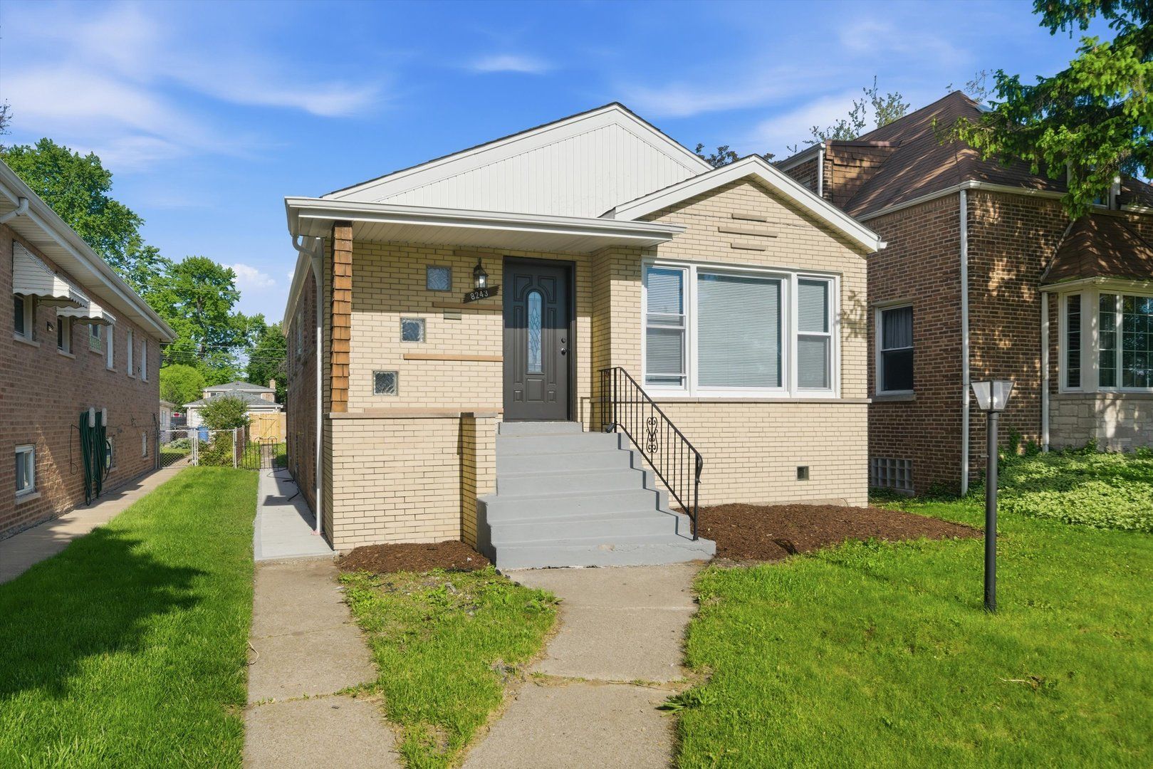 8243 S Wabash Avenue — Chicago, IL 60619