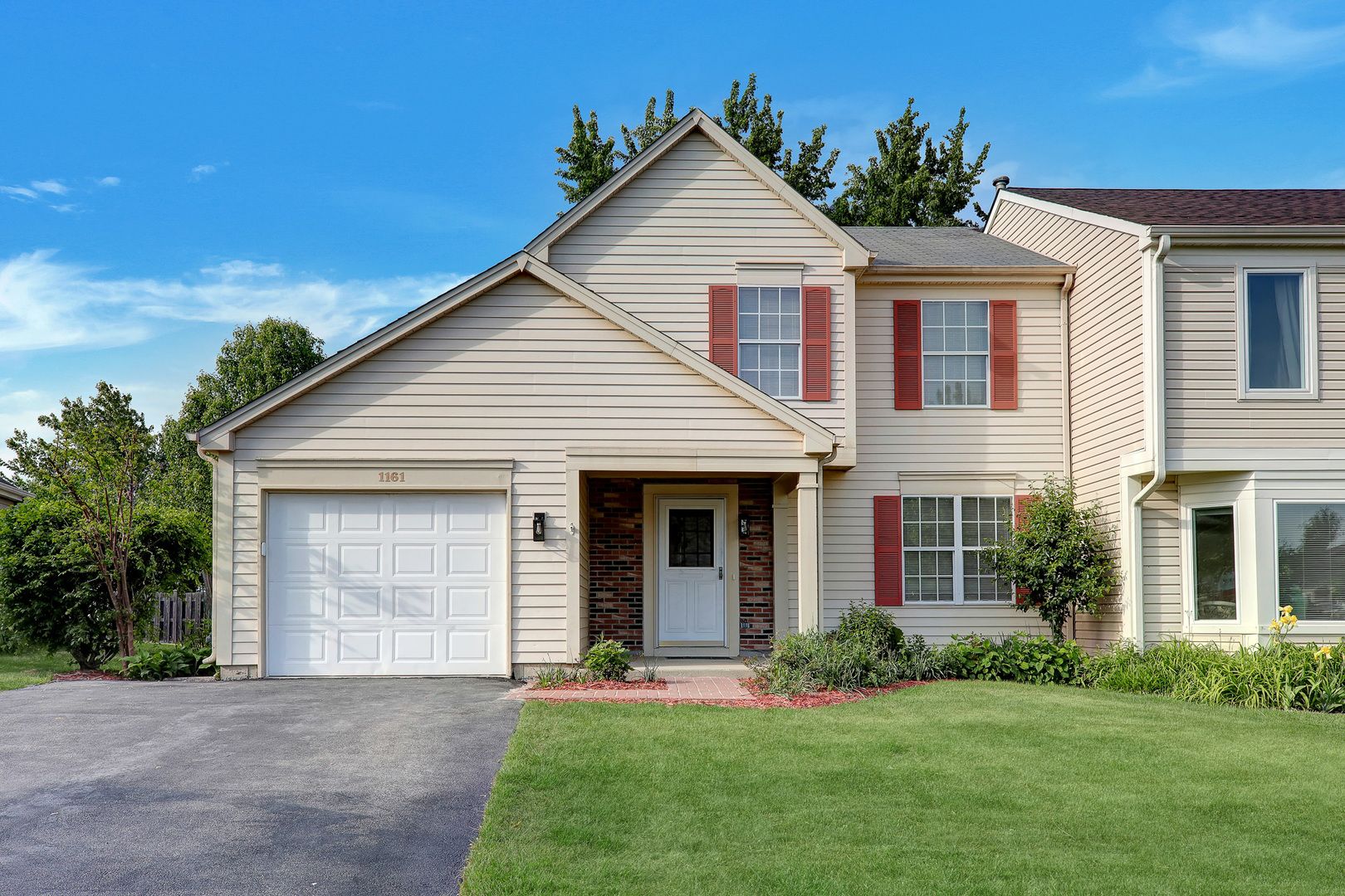 1161 REGENT Drive #0 — Mundelein, IL 60060