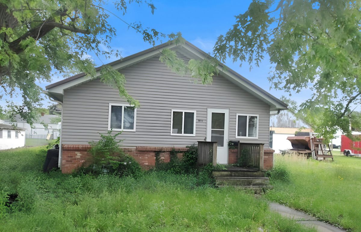 408 E Saint Petersburg Street, Robinson, IL 62454