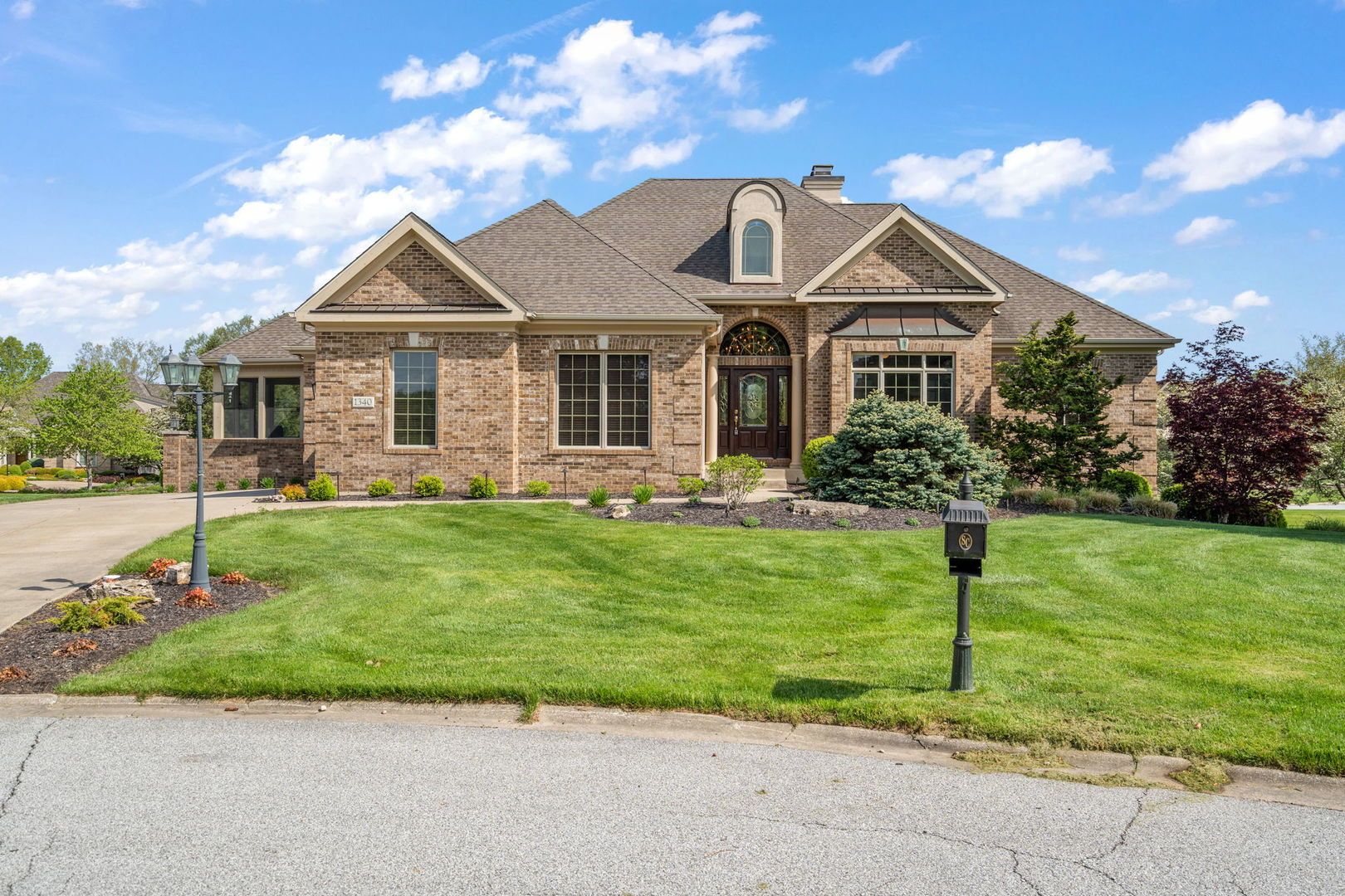 1340 Cantigny Court — Chesterton, IN 46304