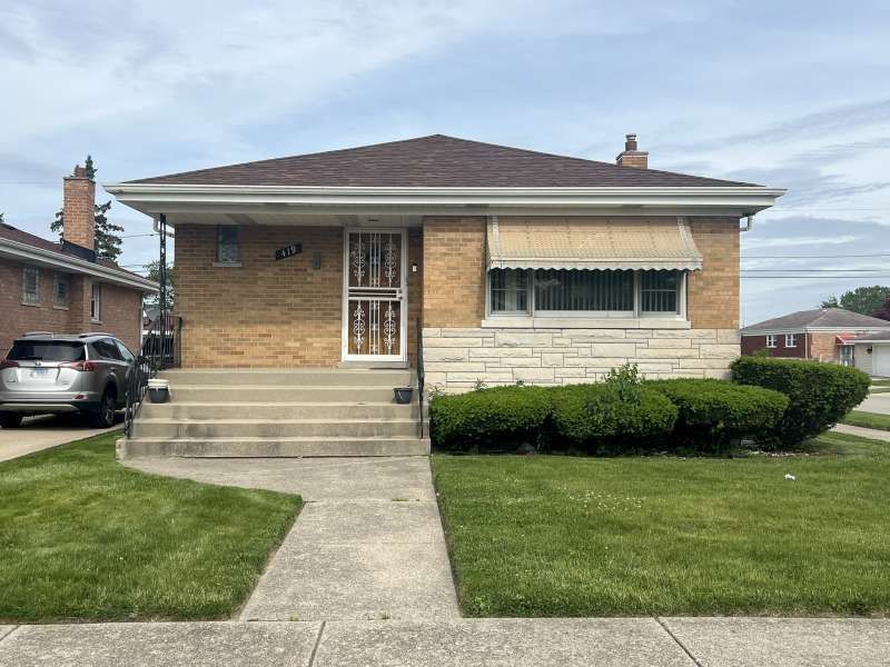419 Luella Avenue — Calumet City, IL 60409