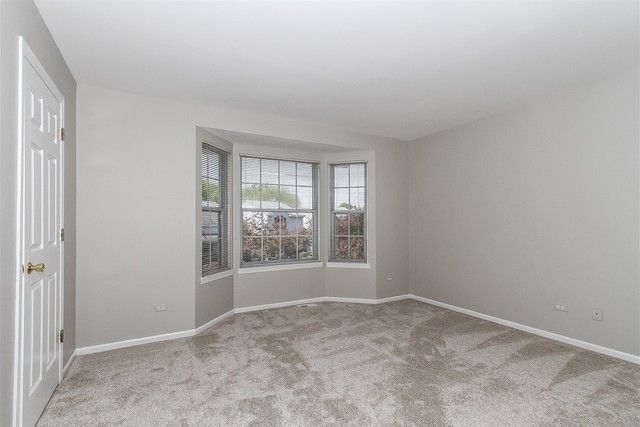3423 Southport Drive, Island Lake, IL 60042
