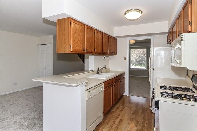 3423 Southport Drive, Island Lake, IL 60042
