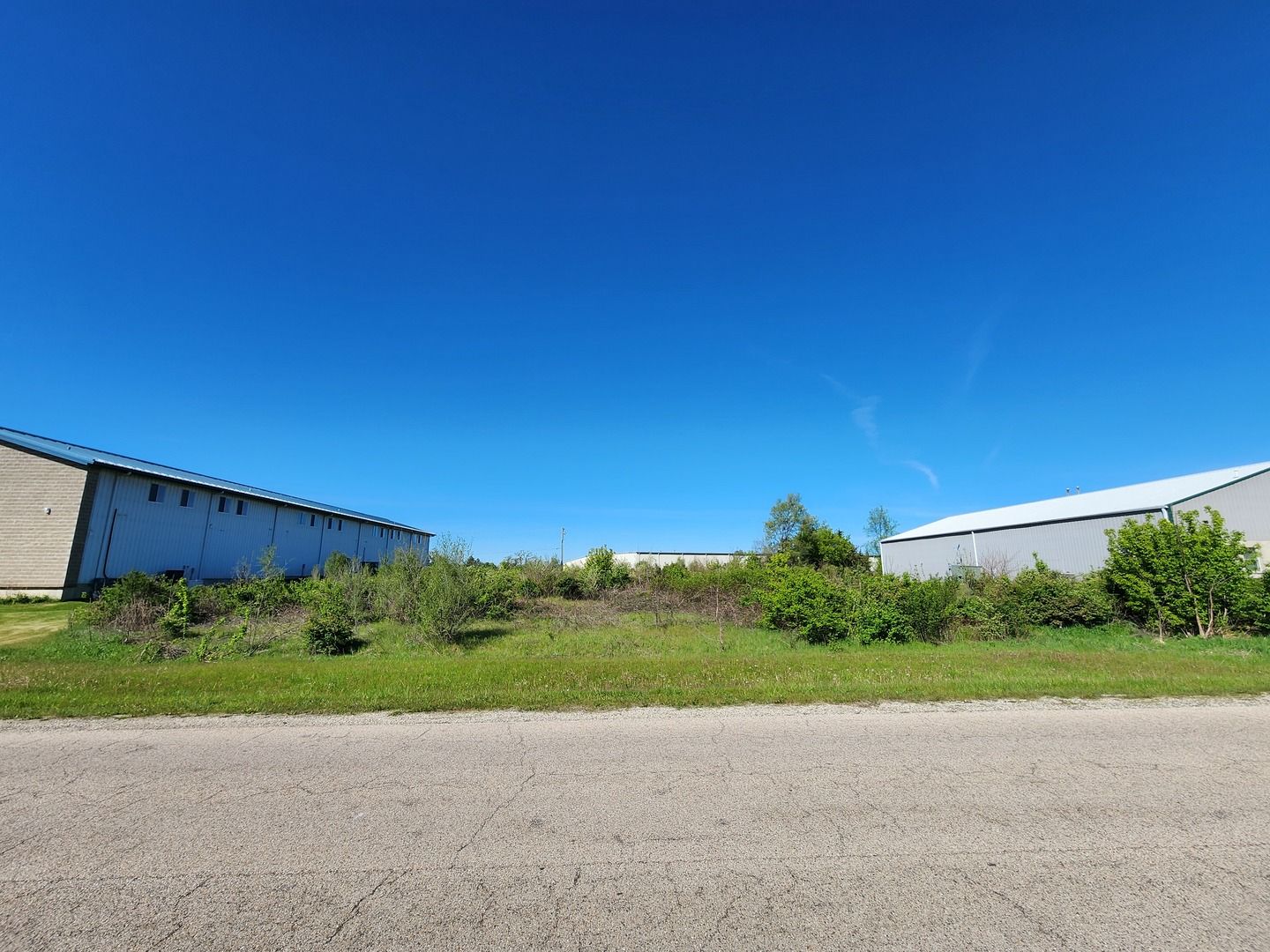 11207 Commercial Street — Richmond, IL 60071
