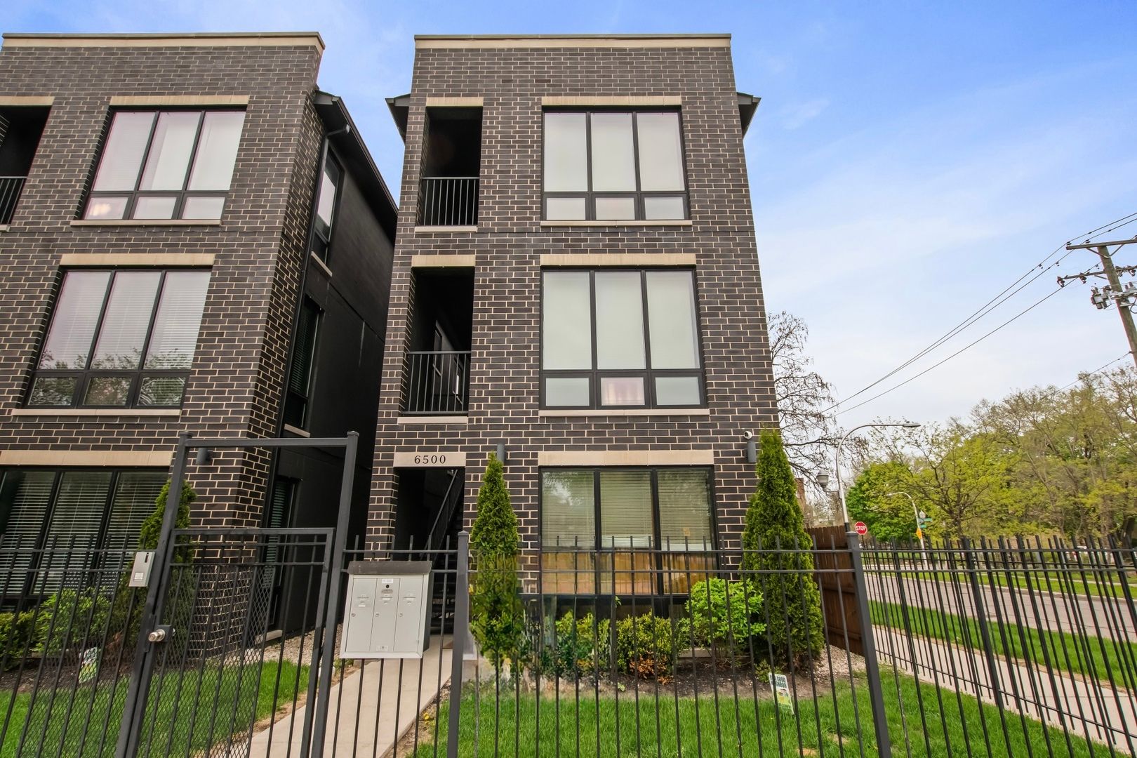 6500 S Ingleside Avenue — Chicago, IL 60637