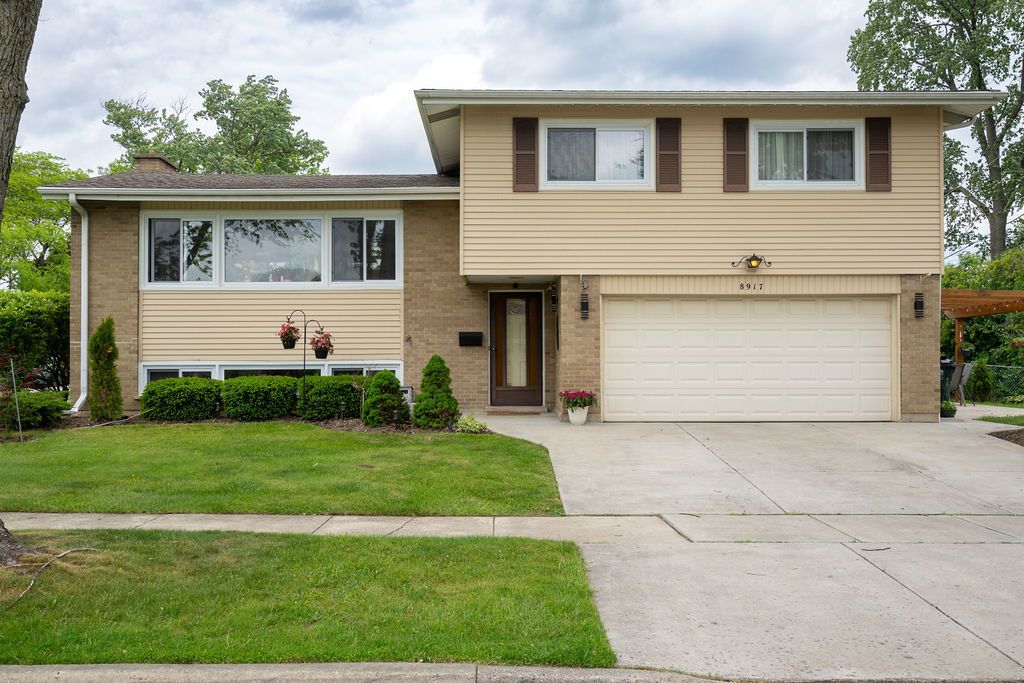 8917 Birch Avenue — Morton Grove, IL 60053