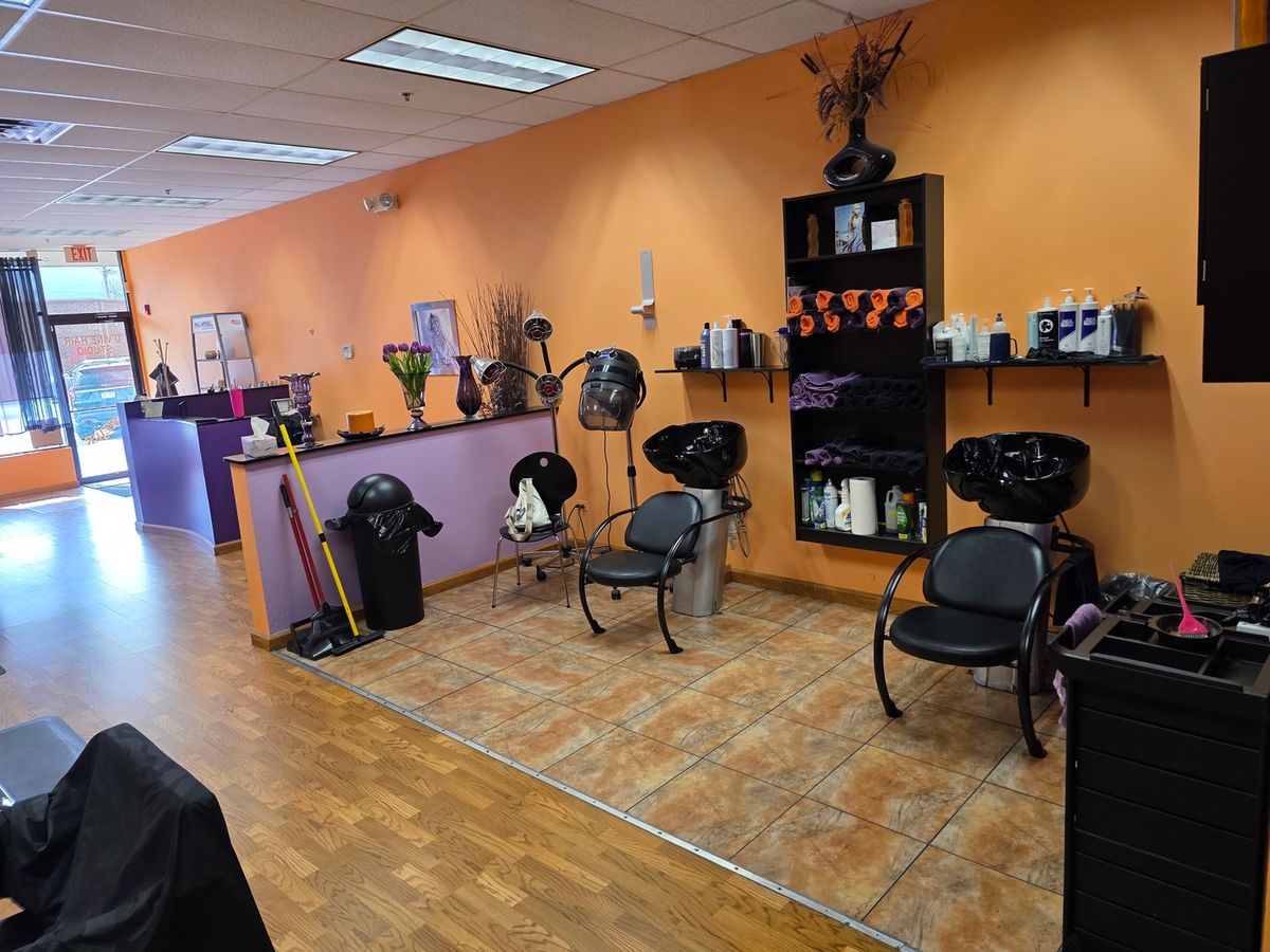 974 E Rollins Road, Round Lake Beach, IL 60073