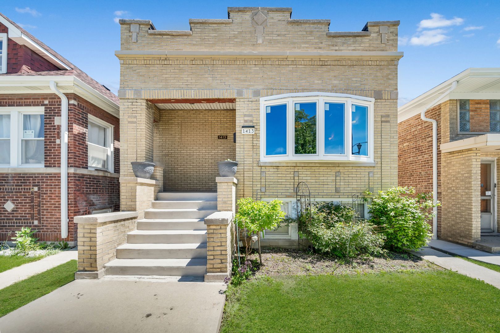 1413 S Central Avenue — Cicero, IL 60804
