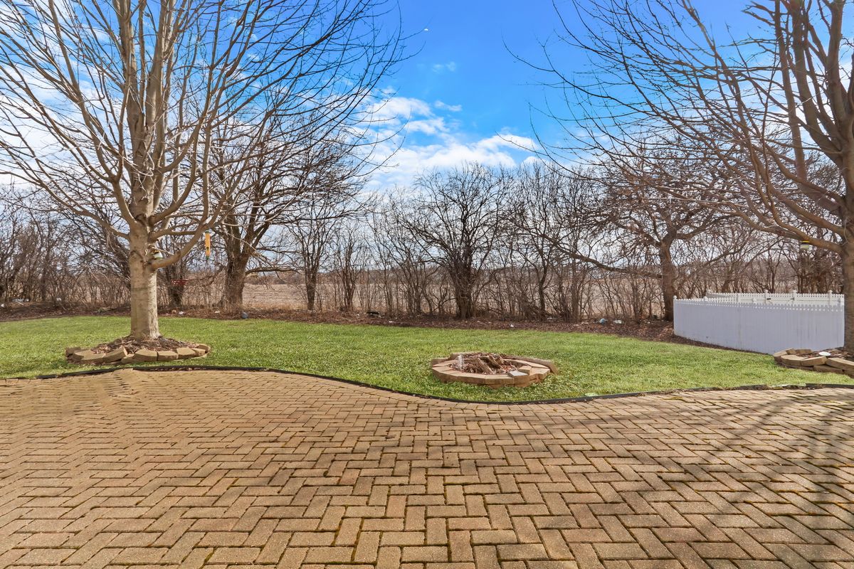 3801 Phillip Drive, Zion, IL 60099