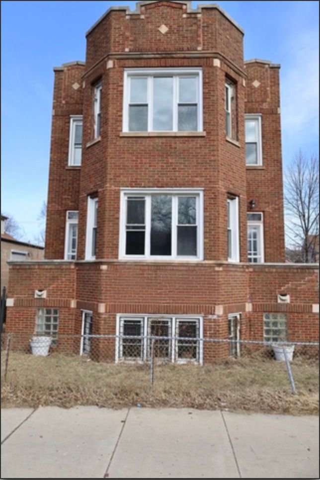 1900 W Garfield Boulevard — Chicago, IL 60609