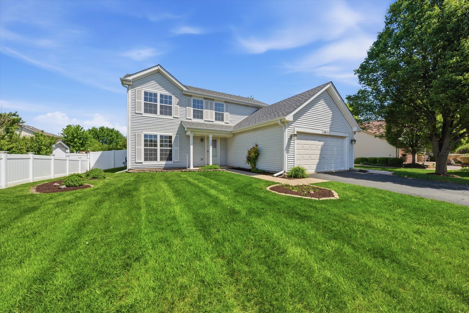 5615 Stonybrook Drive — Plainfield, IL 60586