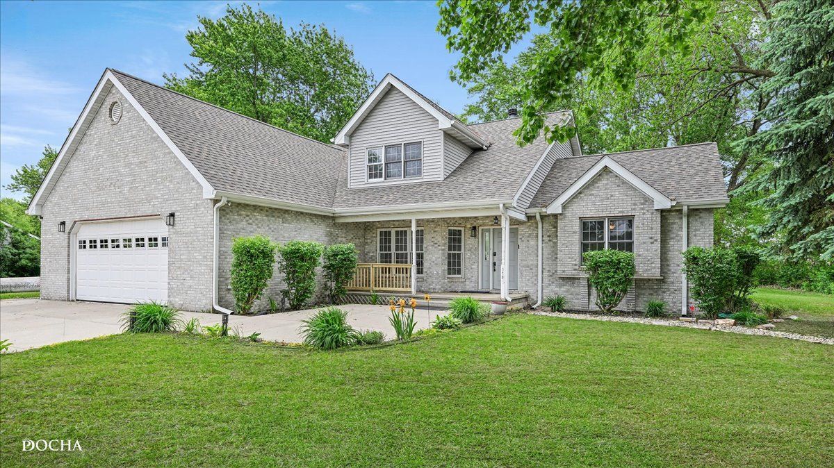 195 S State Route 53 — Braceville, IL 60407