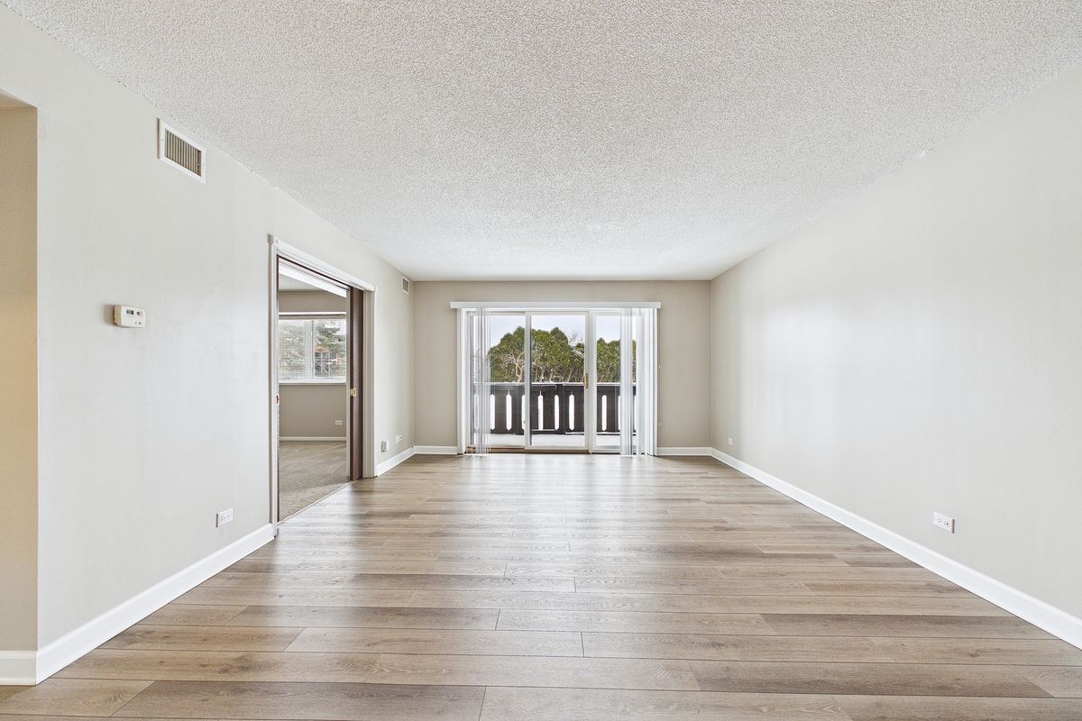 13000 W Heiden Circle #3105, Lake Bluff, IL 60044