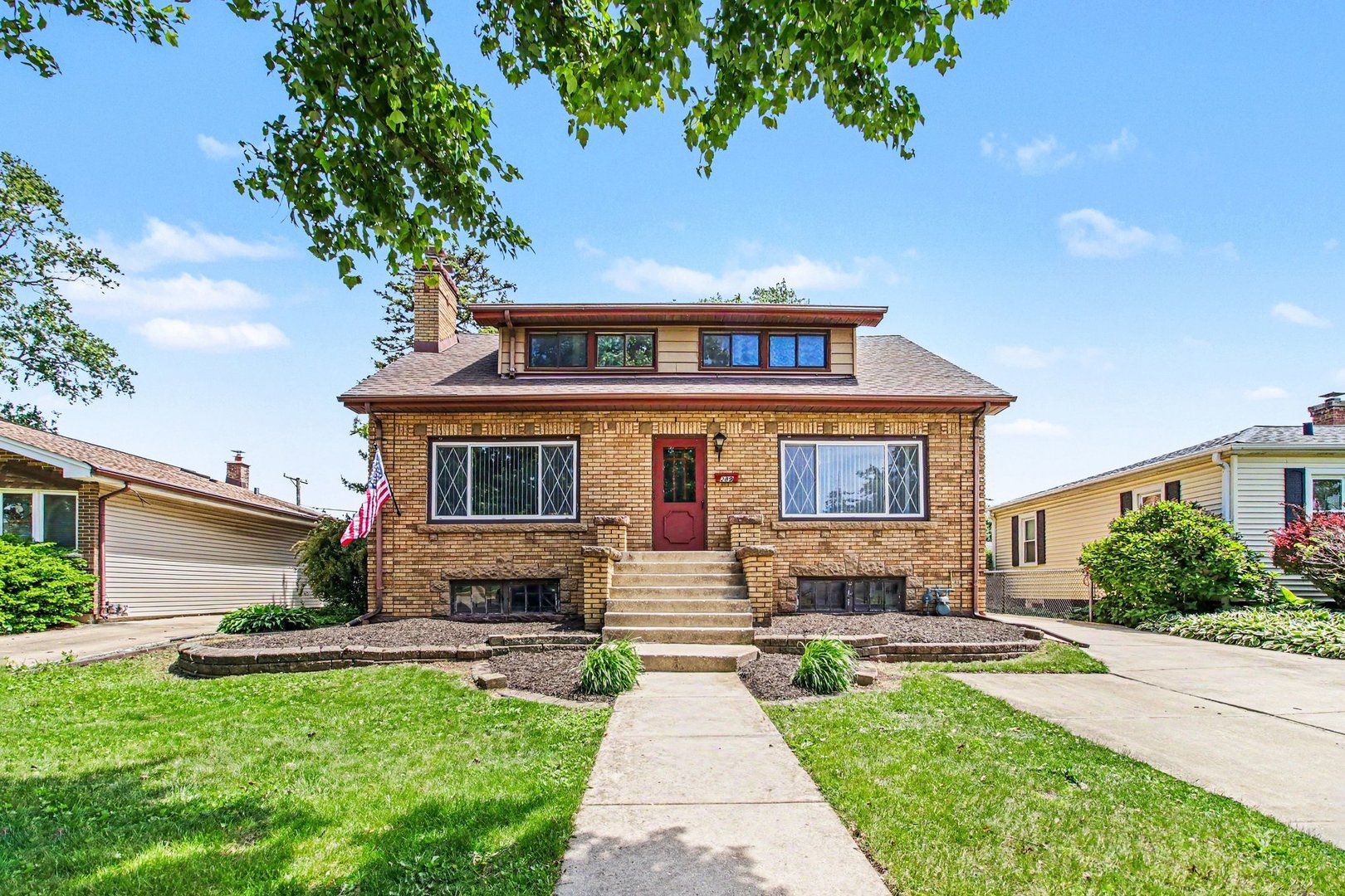 289 S Pick Avenue — Elmhurst, IL 60126