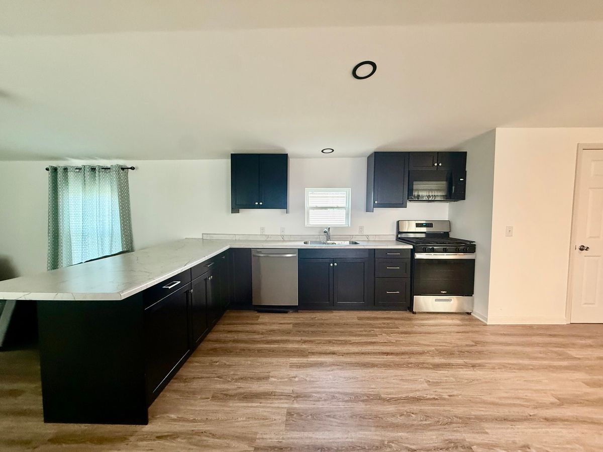 2705 St Vincent Avenue #43, Lasalle, IL 61301