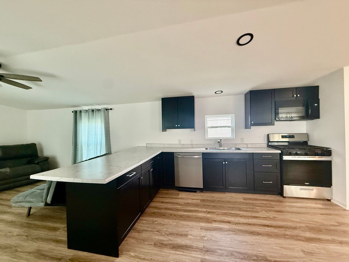 2705 St Vincent Avenue #43, Lasalle, IL 61301