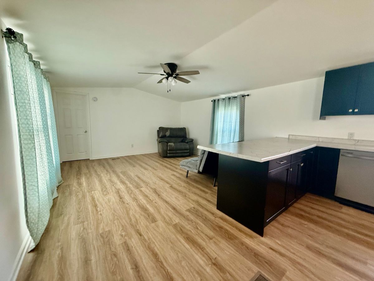 2705 St Vincent Avenue #43, Lasalle, IL 61301