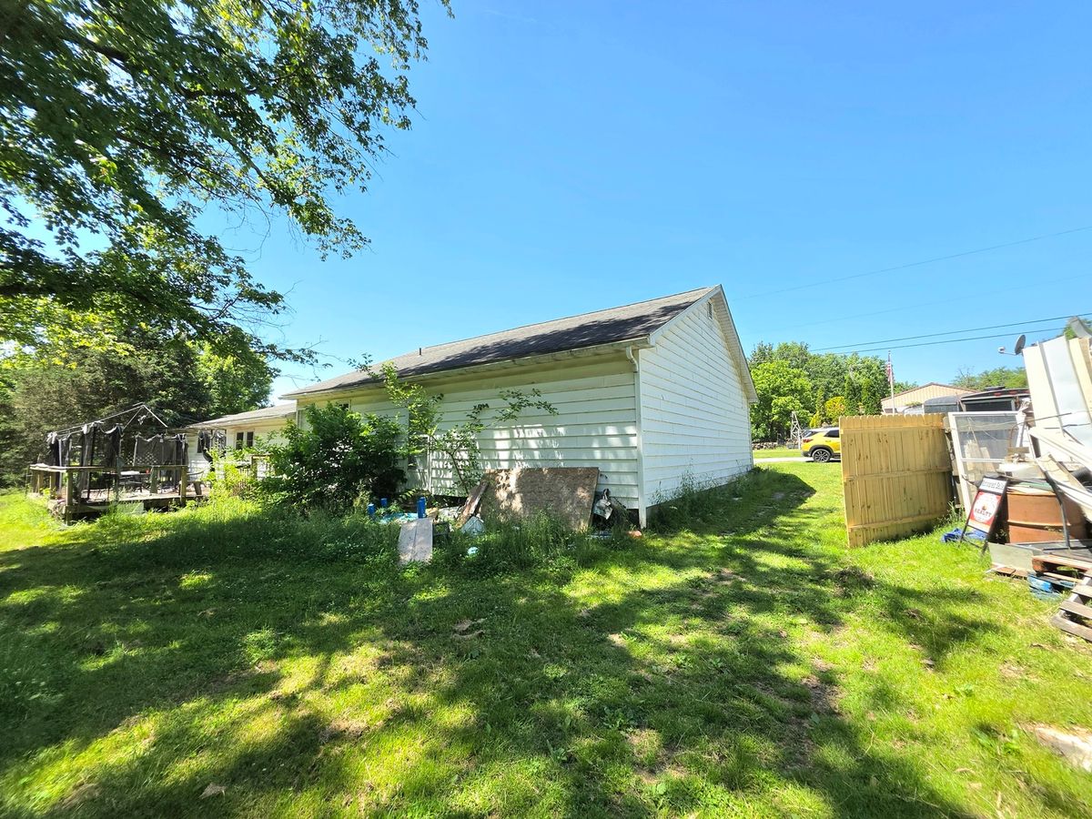 214 Pyle Street, Carrier Mills, IL 62917
