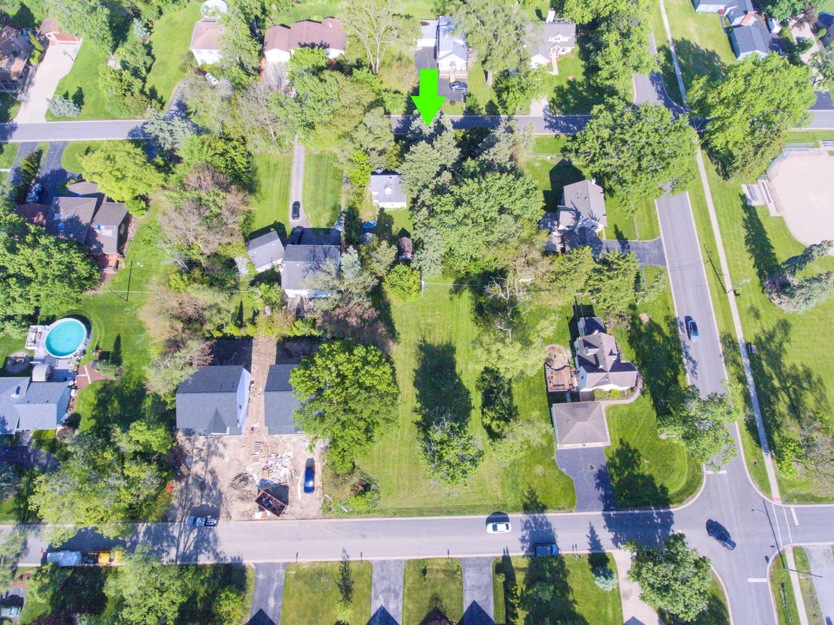1S156 3rd Street, Lombard, IL 60148