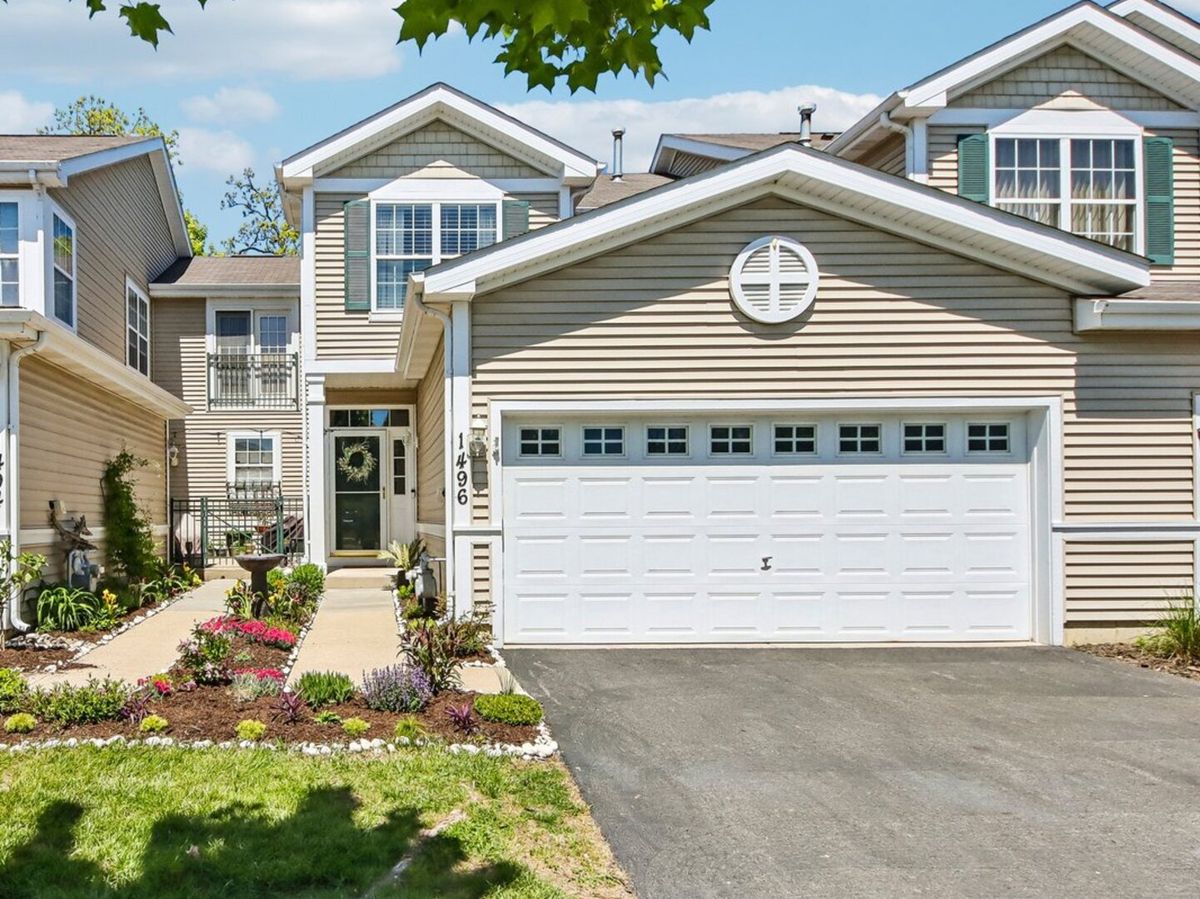 1496 W Remington Lane #1496, Round Lake, IL 60073