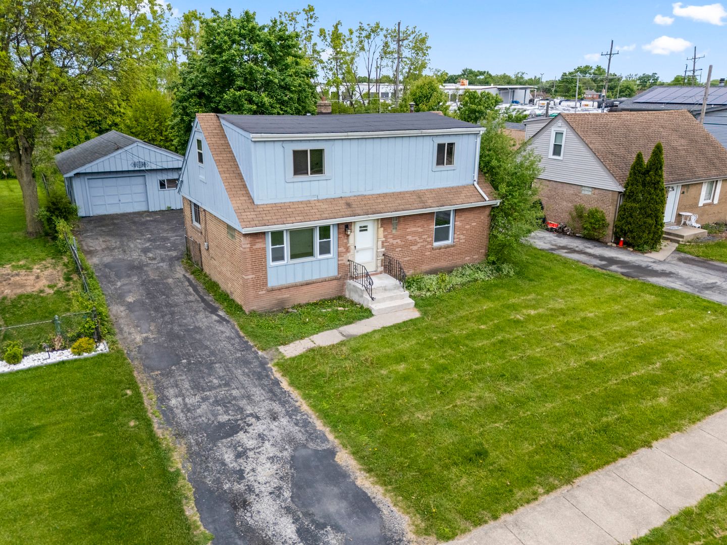 7809 Columbia Drive — Bridgeview, IL 60455