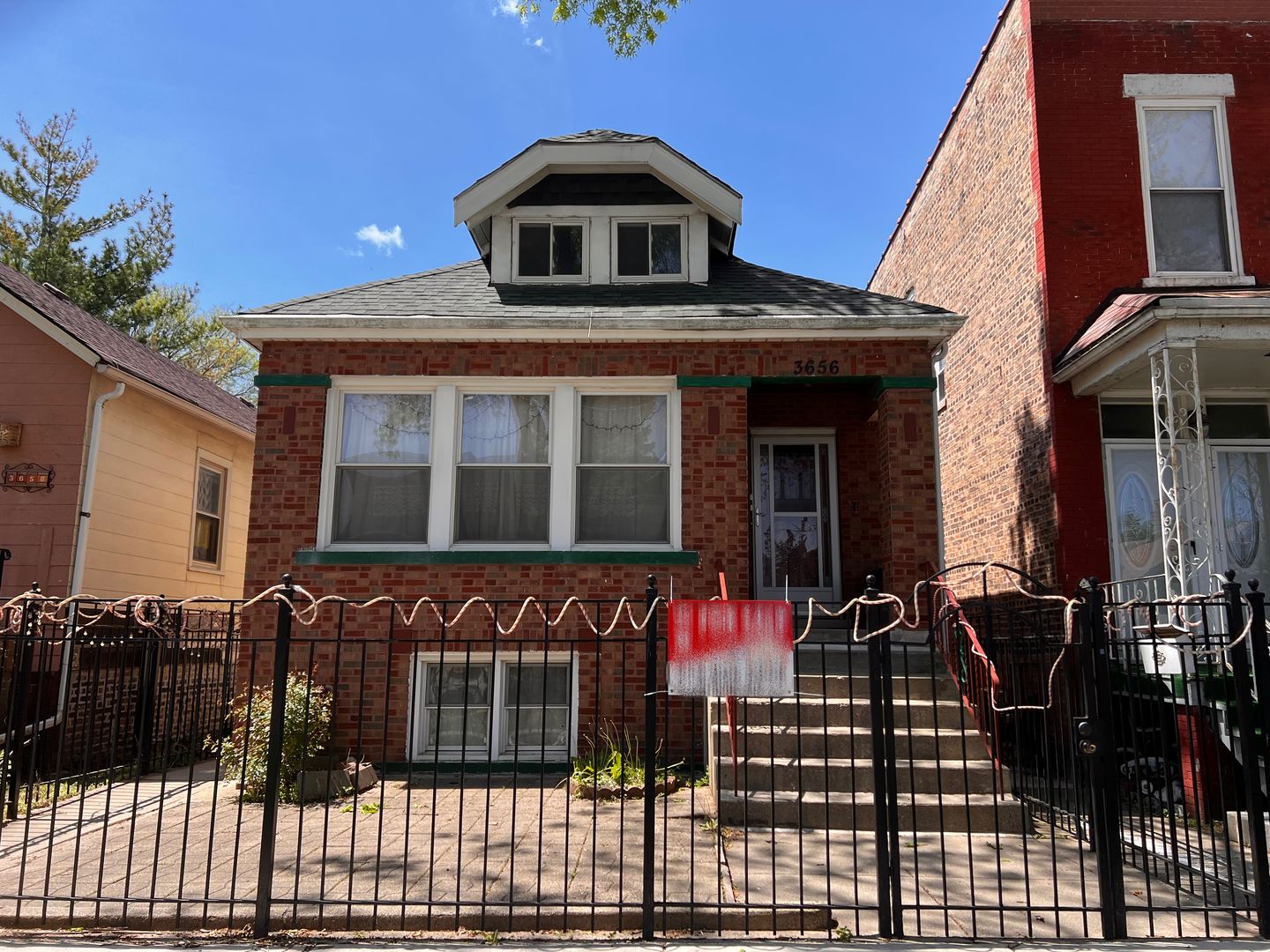 3656 S Seeley Avenue — Chicago, IL 60609