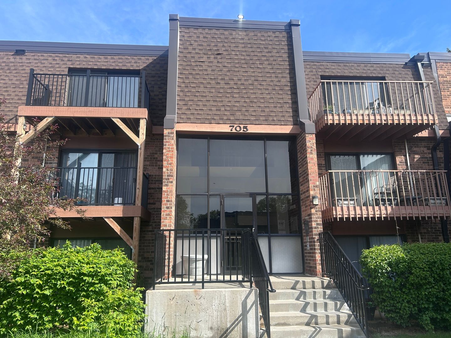 705 Tipperary Court #3A — Schaumburg, IL 60193