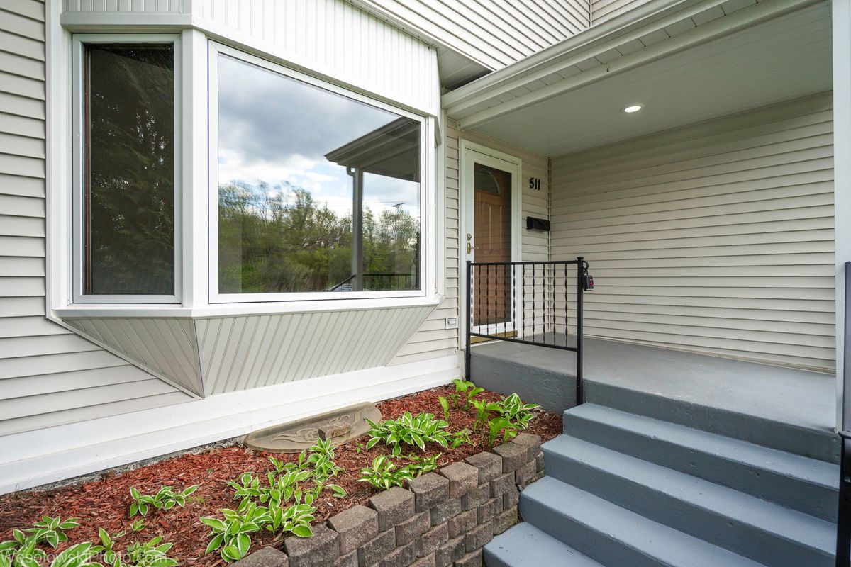 511 W Palatine Road, Palatine, IL 60067