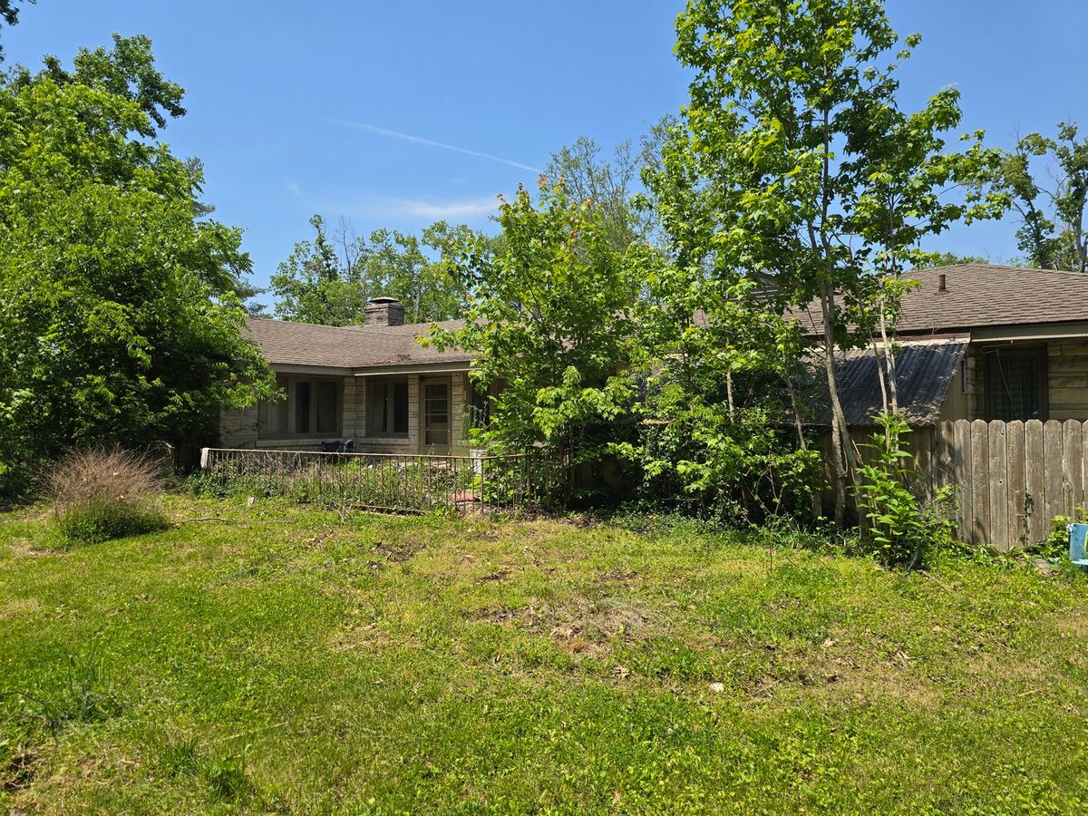 1490 Raleigh Road, Raleigh, IL 62977
