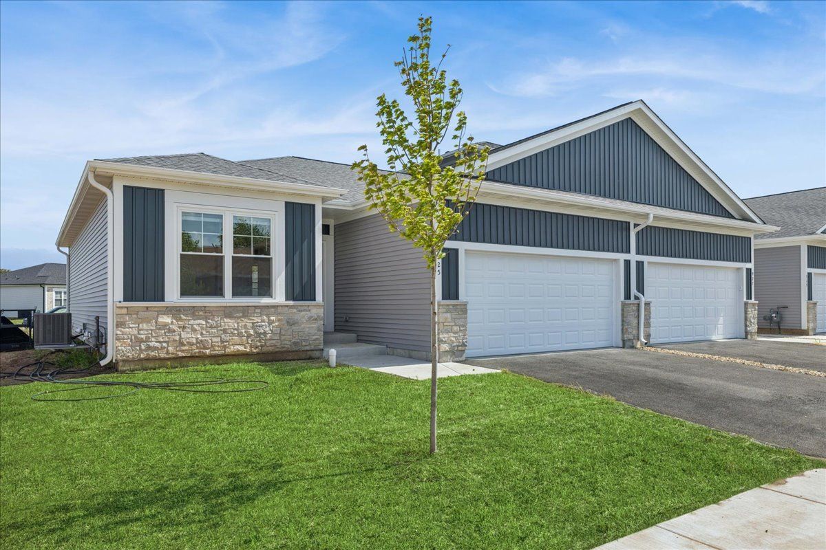 925 Partridge Circle — Marengo, IL 60152
