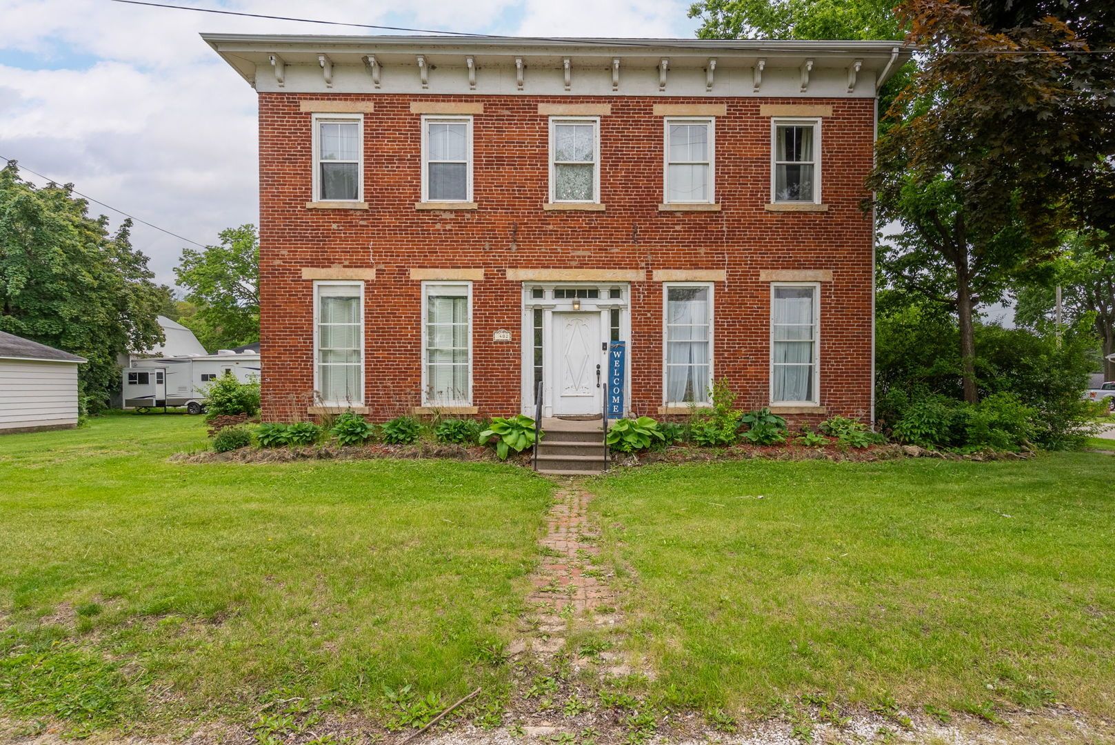 402 2nd Avenue South — Cordova, IL 61242
