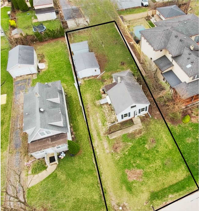 4106 N Adams Street — Westmont, IL 60559