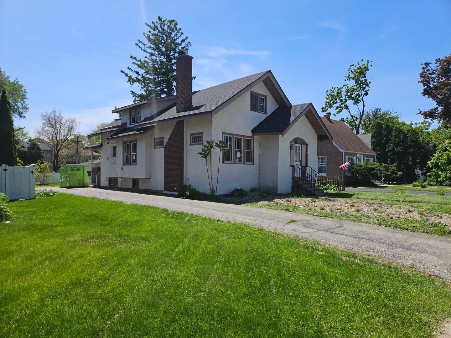 246 E North Avenue — Elmhurst, IL 60126