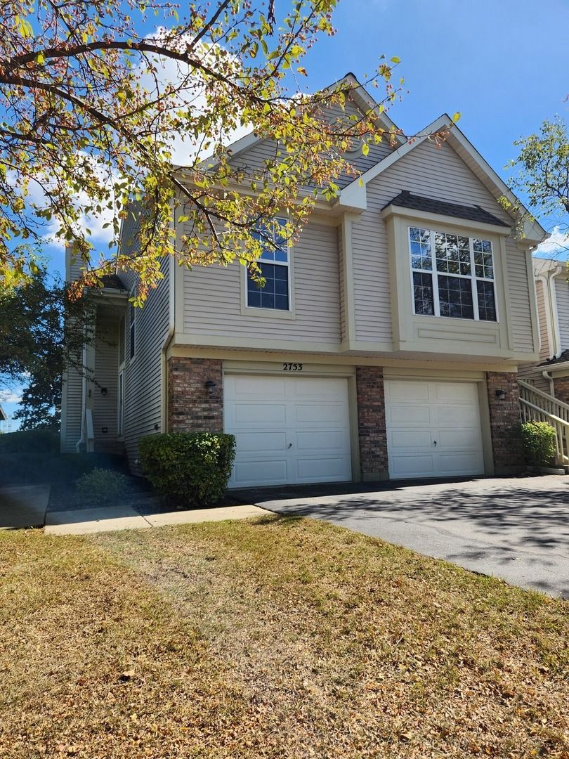 2753 S Cedar Glen Drive — Arlington Heights, IL 60005