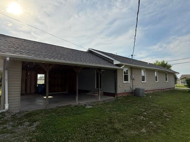 1102 Bailey Lane, Benton, IL 62812