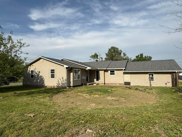 1102 Bailey Lane, Benton, IL 62812